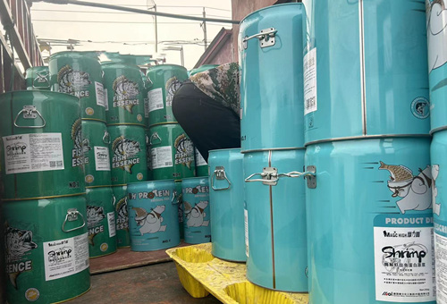 12噸魚蛋白肥整車發(fā)貨 12噸魚蛋白肥整車發(fā)貨